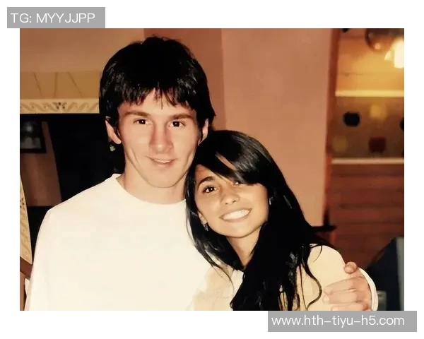 安东内拉分享全家福庆祝梅西夺冠乔治娜点赞展现友好氛围 安东内拉分享全家福庆祝梅西夺冠乔治娜点赞展现友好氛围